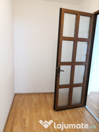 Apartament 2 camere dec. 65 mp zona Kauflandul de jos