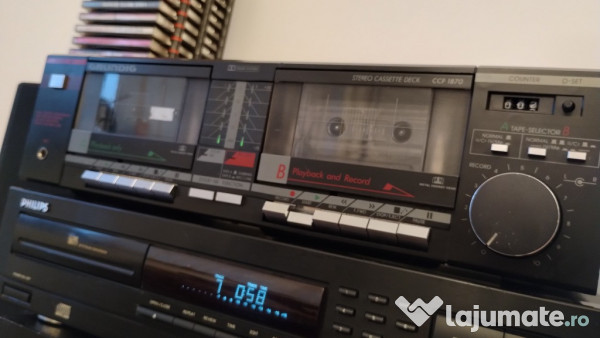 Stereo cassette deck Grundig CCF1870. 