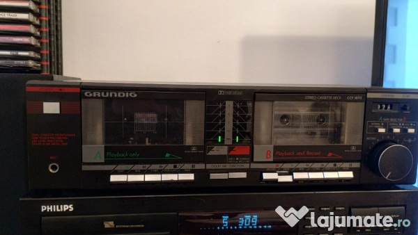Stereo cassette deck Grundig CCF1870. 