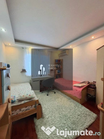 Apartament cu 3 camere, zona Dristor