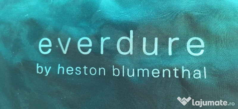 Gratar cu 3 arzatoare separate si termometru - NOU + husa protectie 