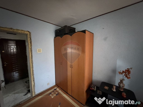 Apartament 3 camere et 2