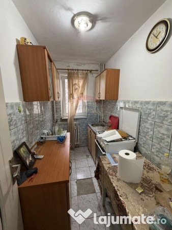 Apartament 3 camere et 2