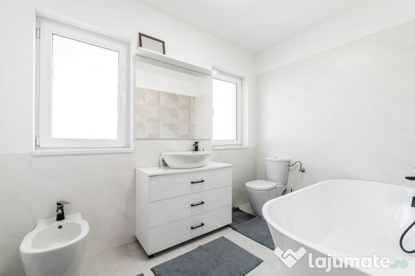 Doua case de vanzare la pret de una in Vladimirescu carti... 