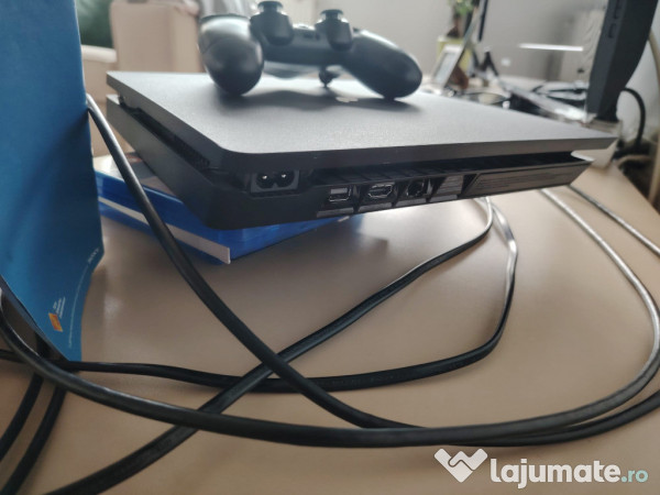 Consola PlayStation 4 Black 500Gb Slim (f. putin folosita, ca noua) 