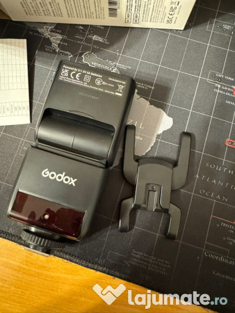 Canon Eos R100 kit plus blitz TT350 GODOX 