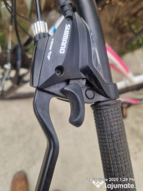 Bicicleta XFACT culoare albastru. 