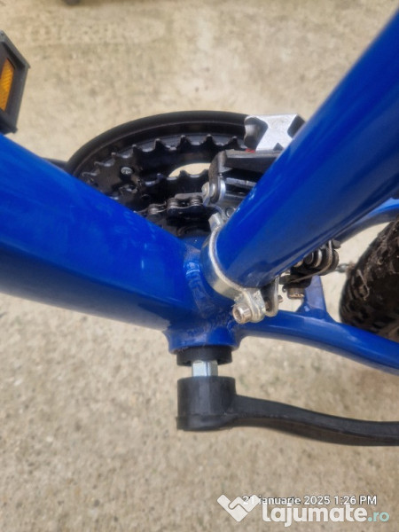 Bicicleta XFACT culoare albastru. 