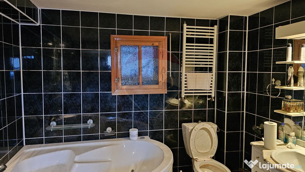 Casă / Vilă cu 6 camere, Gura Humorului, Suceava