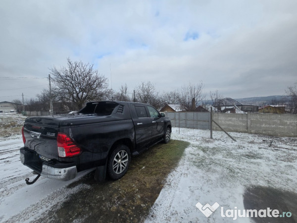 Toyota Hilux 2.4 D