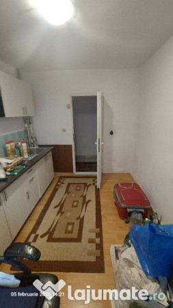 Apartament 2 camere Semidecomandat Str. Vasile Milea 2 