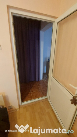 Apartament 2 camere Semidecomandat Str. Vasile Milea 2 