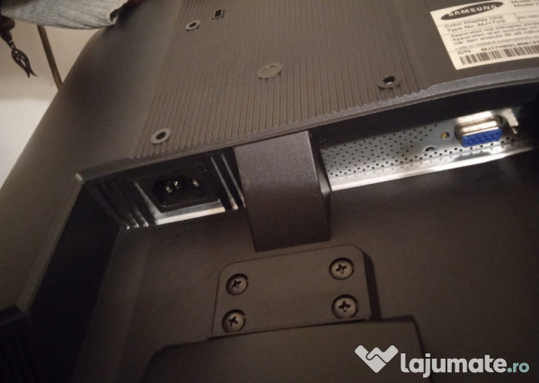 Monitor Samsung - 720N 