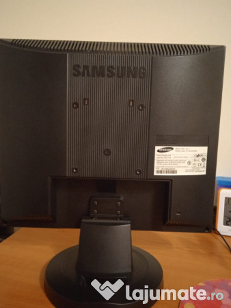 Monitor Samsung - 720N 
