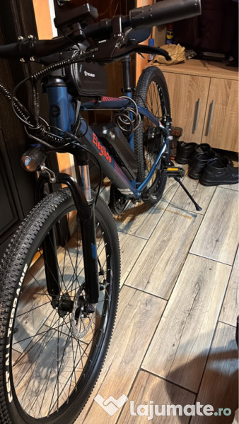 Bicicletă electrică 