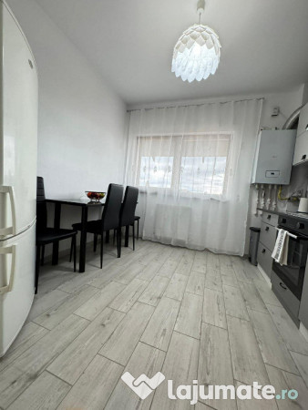Apartament de 2 camere zona SANPETRU 