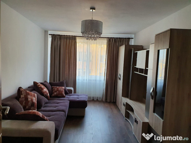 Apartament de 2 camere zona VLAHUTA 