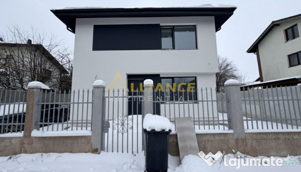 Casa de – pozitie excelenta, in centrul comunei! 