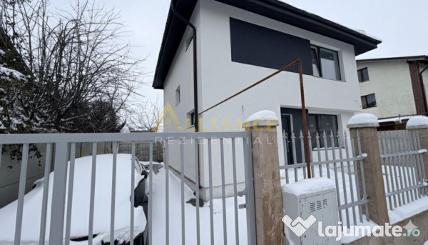 Casa de – pozitie excelenta, in centrul comunei! 