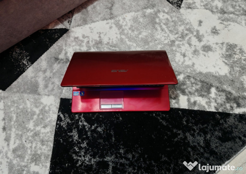 Laptop Asus cu procesor i7 
