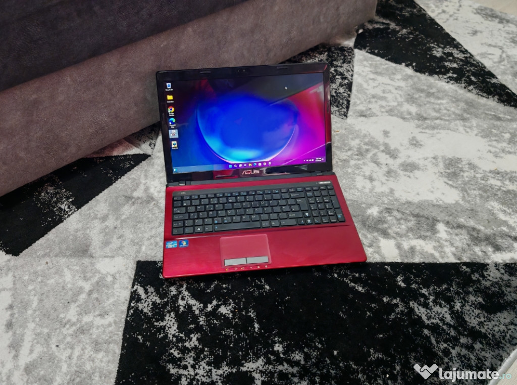 Laptop Asus cu procesor i7 
