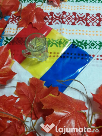 Tuica de tescovina cu pruna