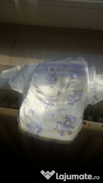 Scutece marimea 4, de la 8 la 18 luni 