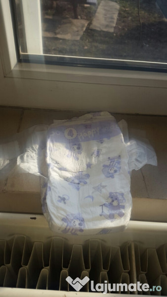 Scutece marimea 4, de la 8 la 18 luni 